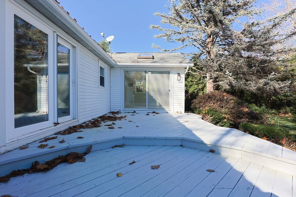 Lunenburg, MA 01462,395 Hollis Rd