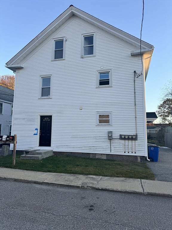 Blackstone, MA 01504,15 Ives #B