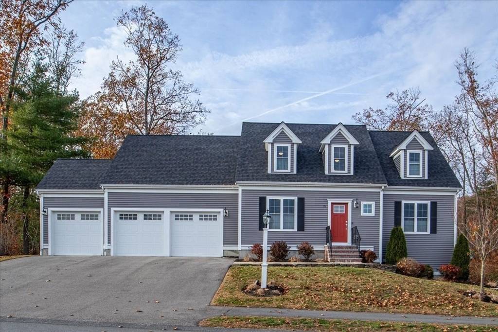 Wrentham, MA 02093,75 Pheasant Run Ct