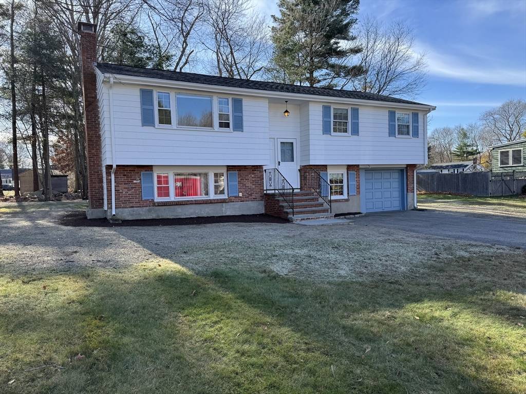 Canton, MA 02021,18 Fencourt Road