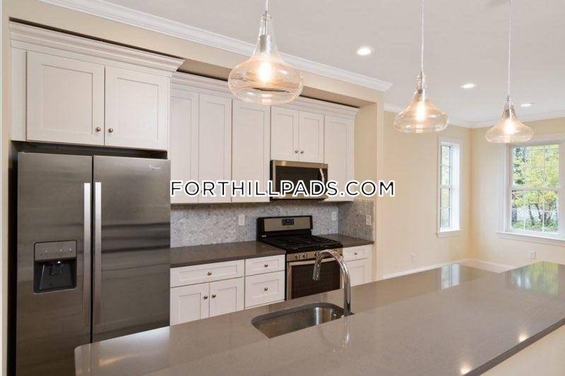 Boston, MA 02119,3 Putnam Place #1