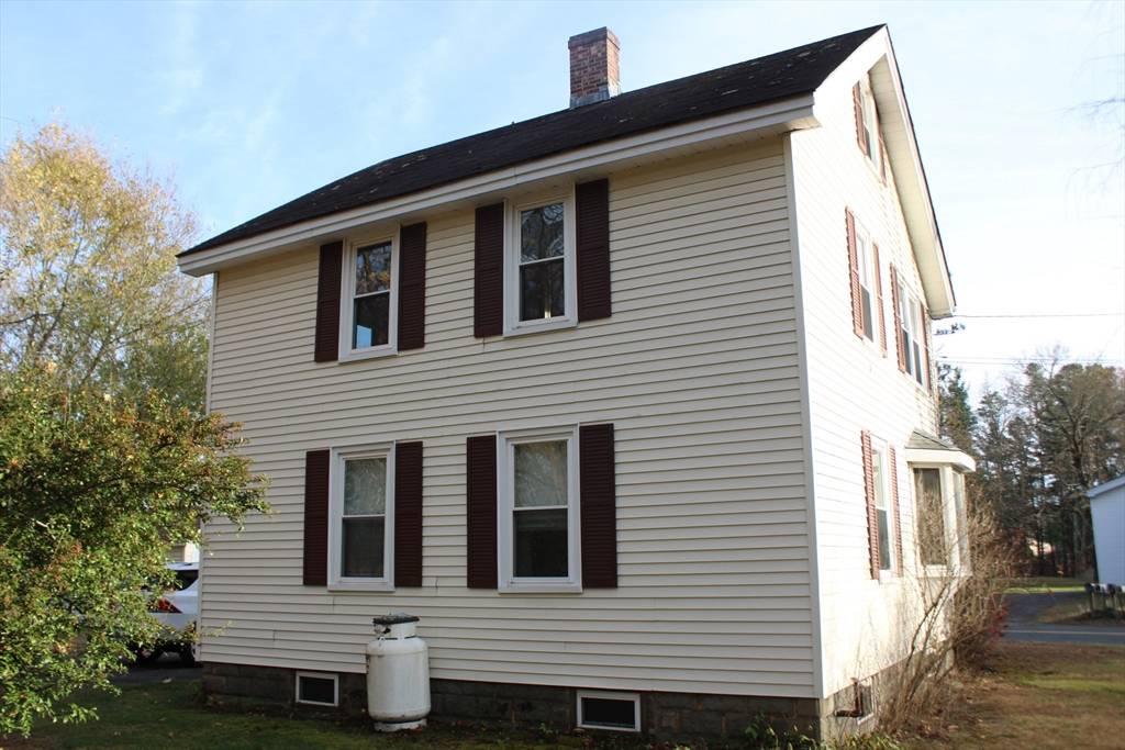 Deerfield, MA 01373,4 Pine St