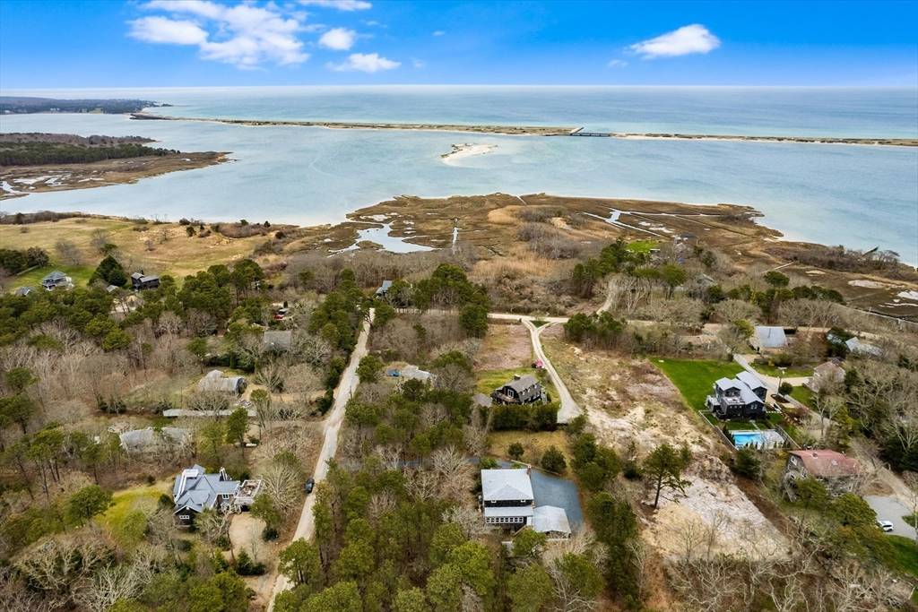 Edgartown, MA 02539,97 3rd St N