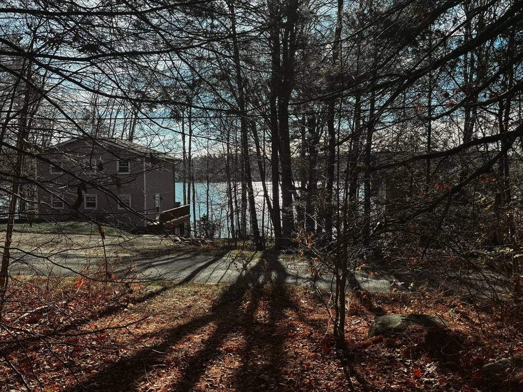 Tolland, MA 01034,69 Woodchuck Hollow Rd