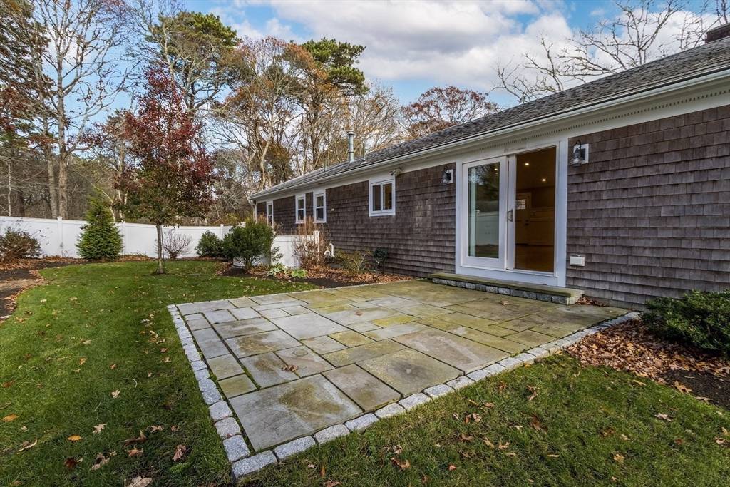 Barnstable, MA 02632,76 Cranberry Lane