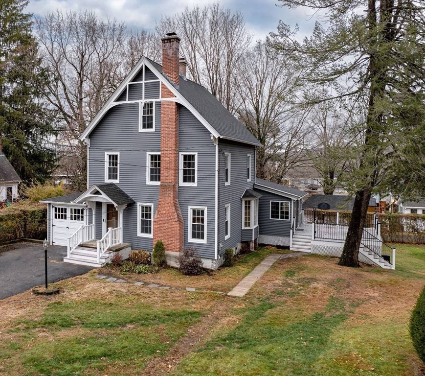 Wilbraham, MA 01095,28 Maple St