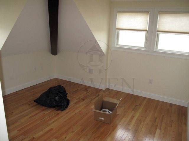 Somerville, MA 02145,34 Fellsway West #5