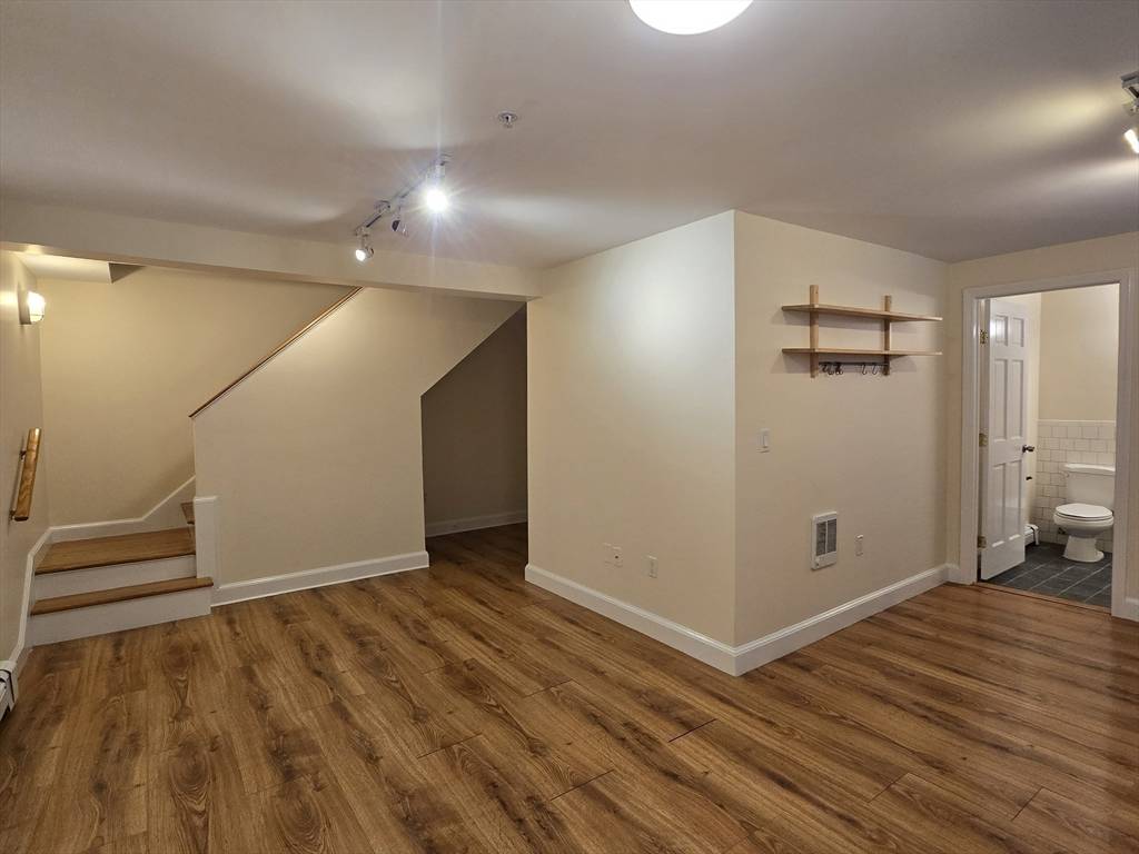 Cambridge, MA 02138,40-42 Parker Street #1A