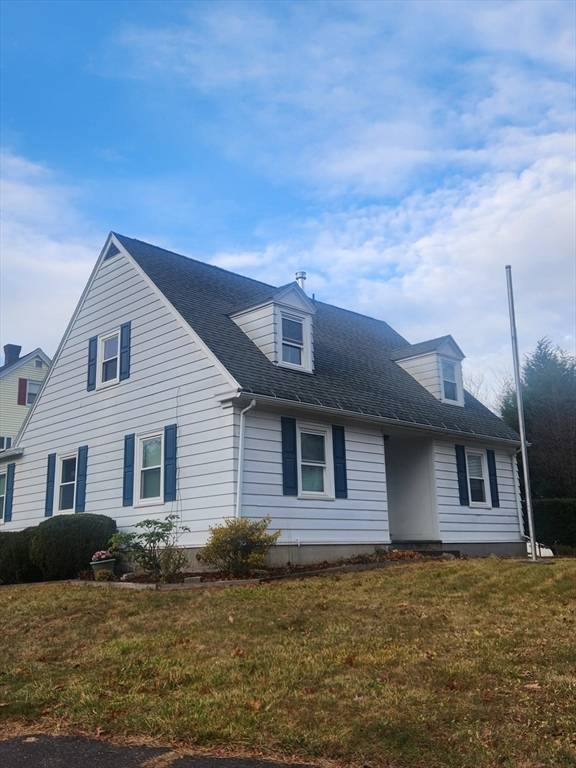 Northbridge, MA 01588,9 Woodland St