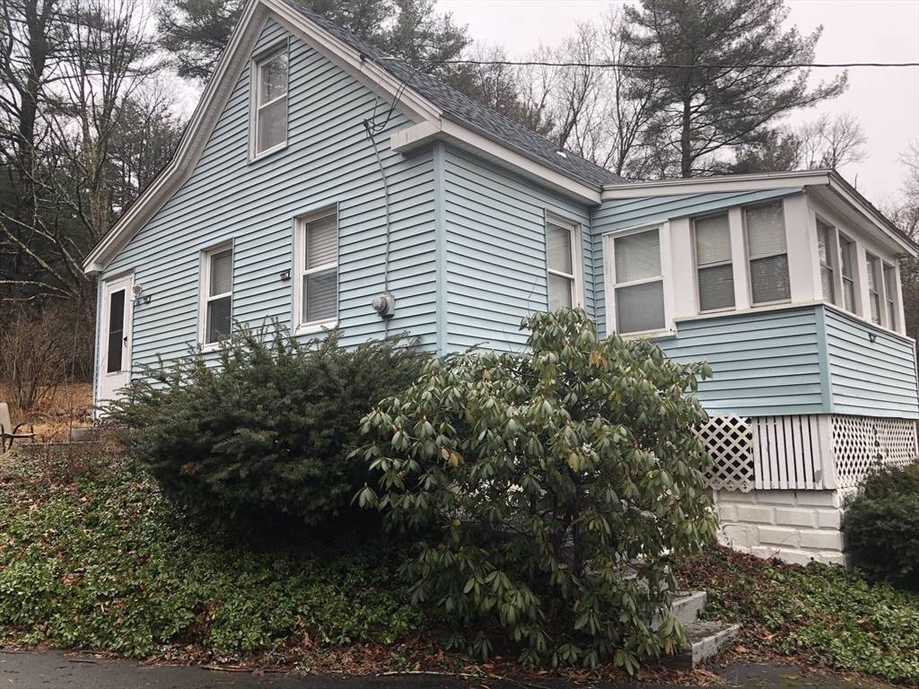 Franklin, MA 02038,266 Pleasant St