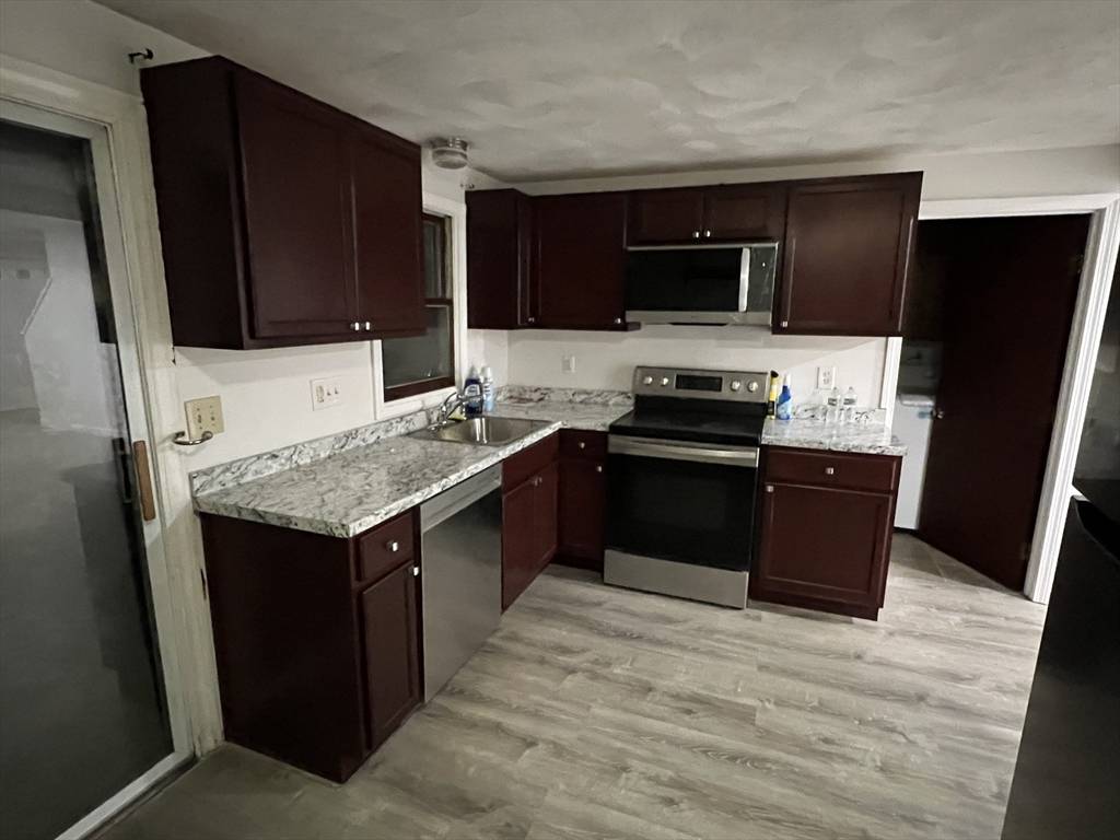 North Attleboro, MA 02760,119 Spruce #0