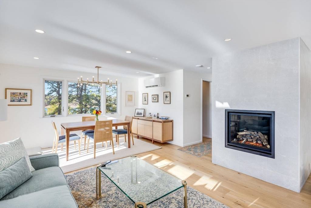 20 First Avenue Wellfleet, MA 02667