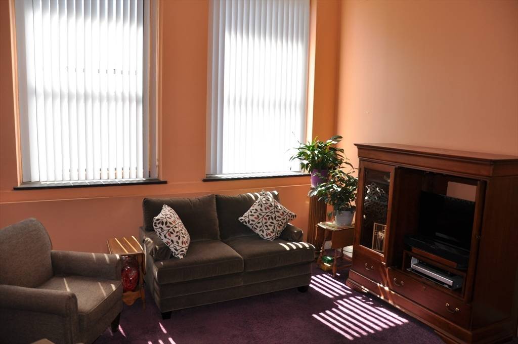 Springfield, MA 01103,235 State St #117