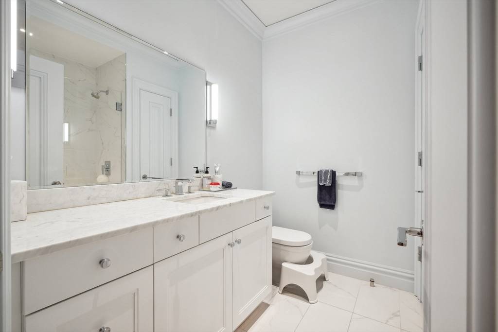 32 Derne St #4C Boston, MA 02114