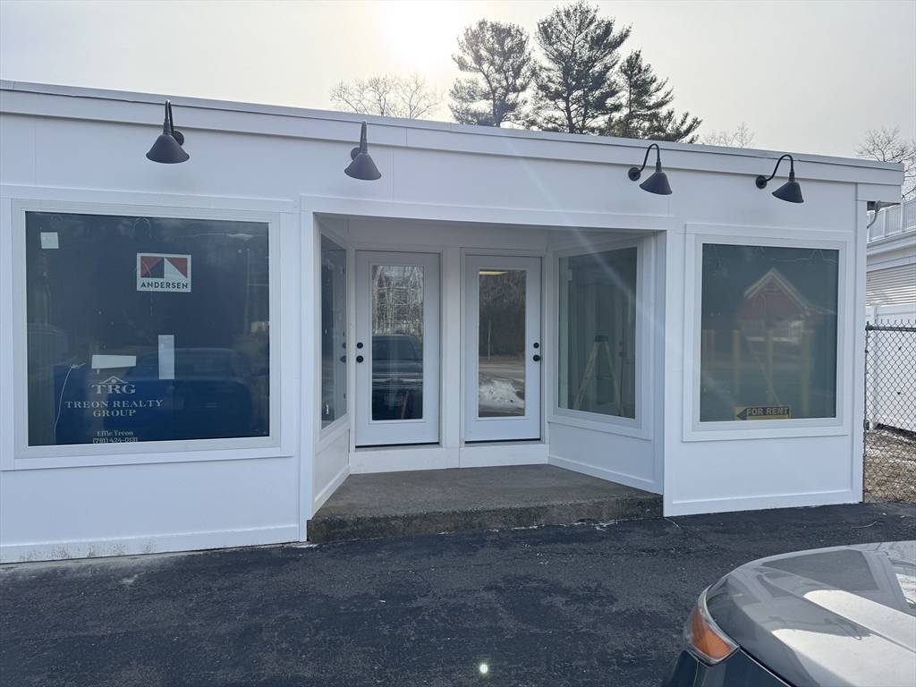 Norton, MA 02766,50 W. Main St