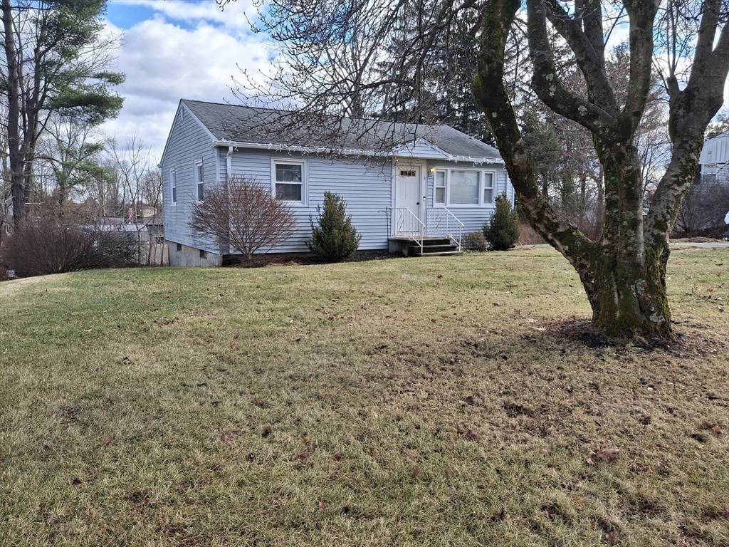 Leicester, MA 01524,3 Sunset Dr