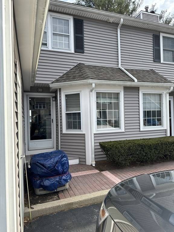 Taunton, MA 02780,1559 Bay St #30