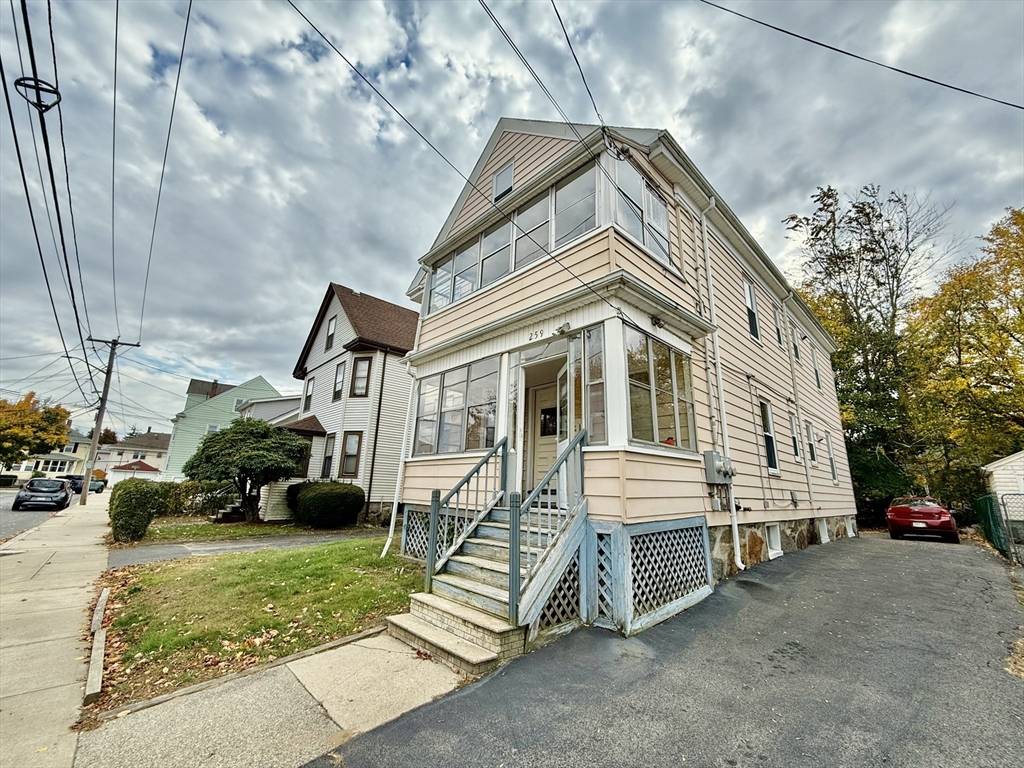 Quincy, MA 02171,259 Newbury Ave #1