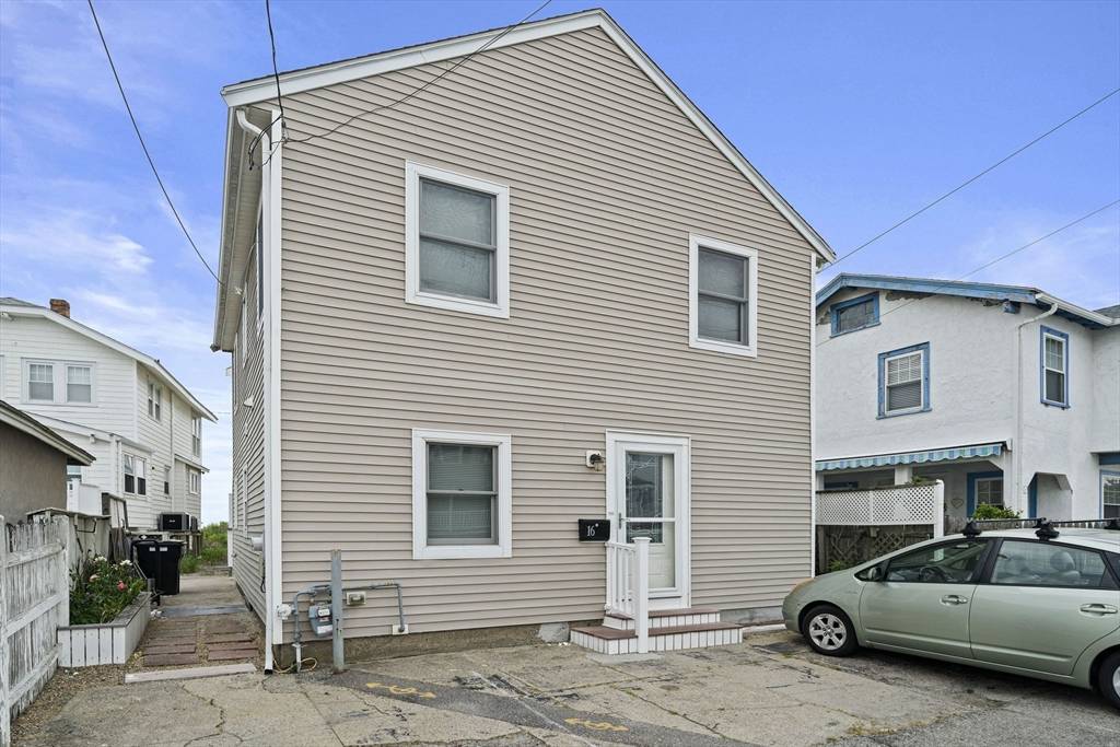 Hull, MA 02045,16 Manomet Avenue