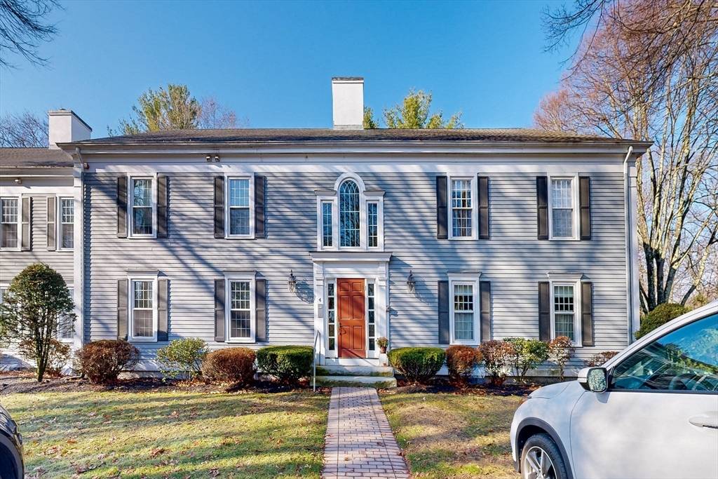 Medfield, MA 02052,55 West St #4A