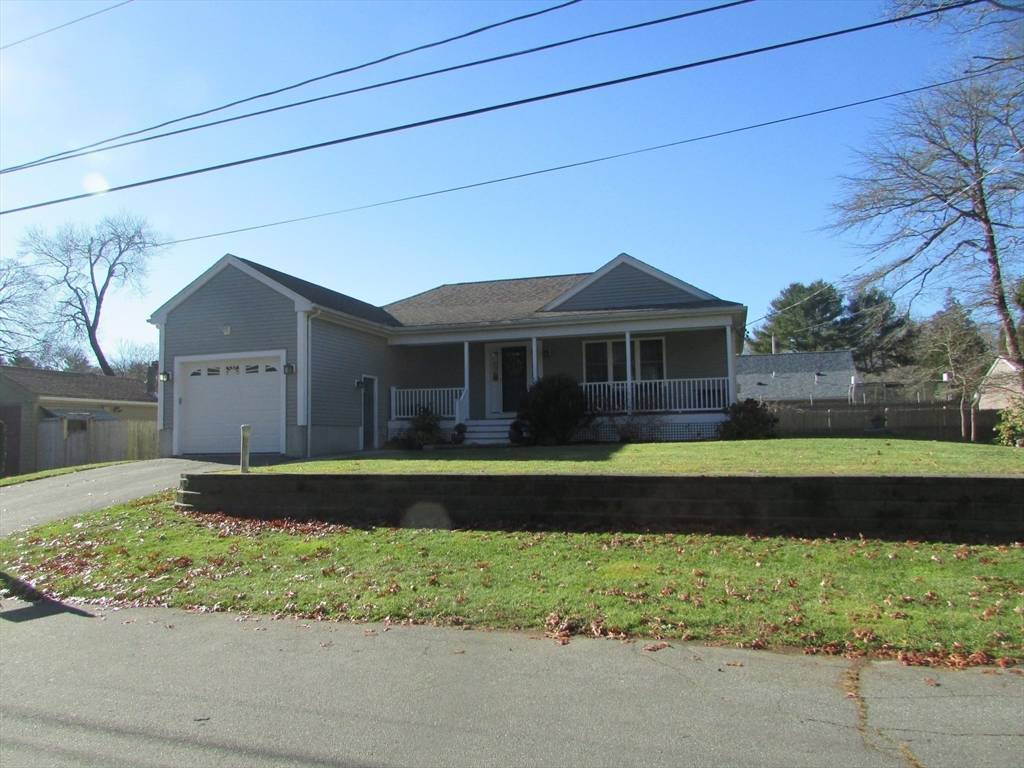 Acushnet, MA 02743,17 Cox Street