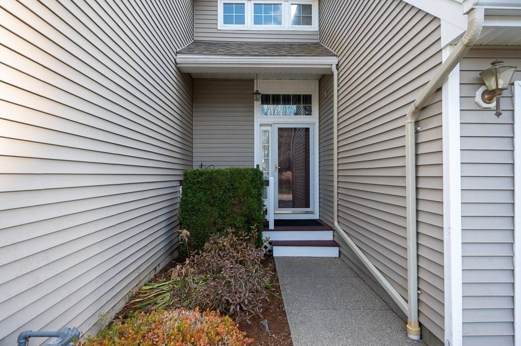 Grafton, MA 01536,105 Lordvale Blvd #105