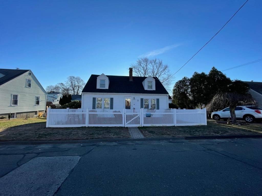 Beverly, MA 01915,20 Porter Terrace