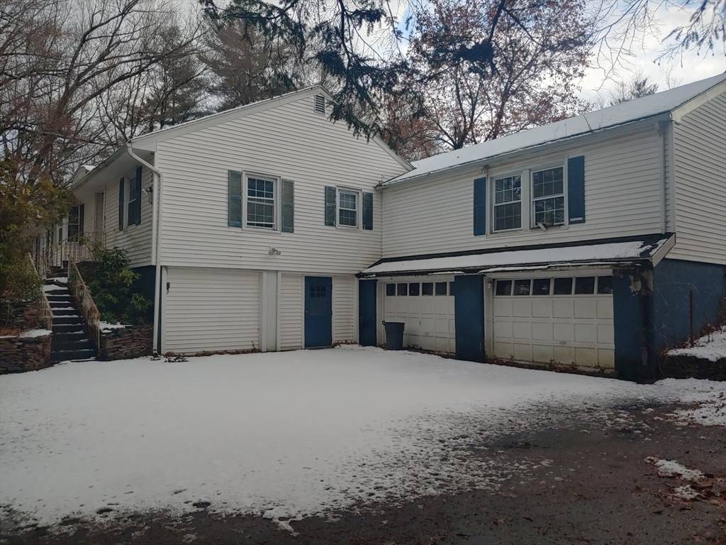 Agawam, MA 01030,575 North St