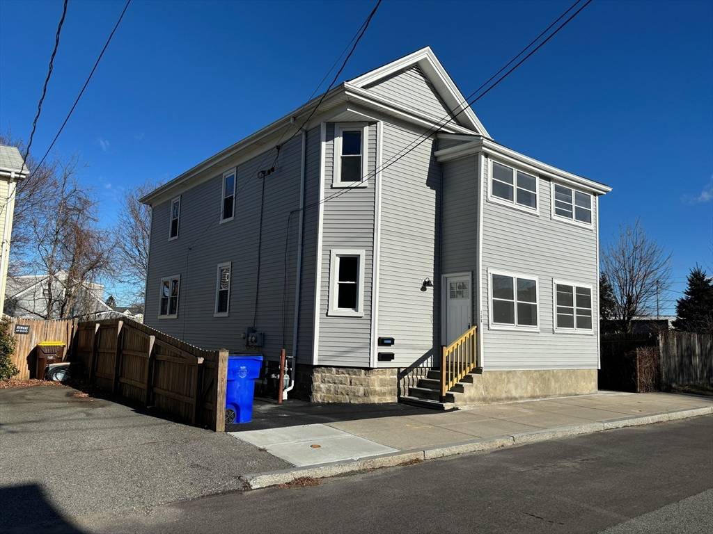 Fall River, MA 02721,306 Caroline St