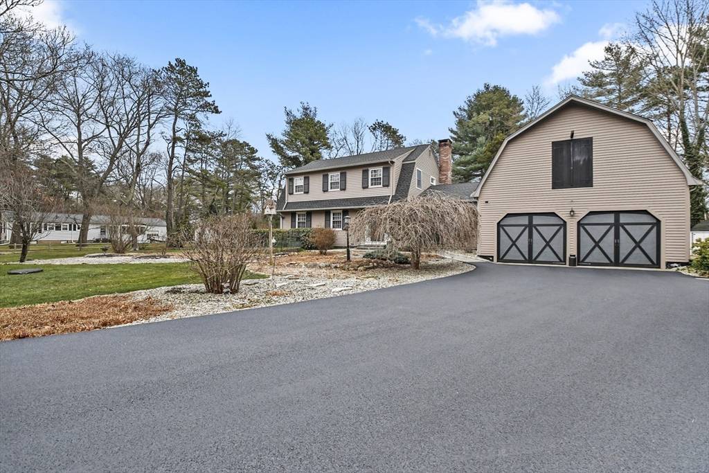 Lakeville, MA 02347,3 Pantheon Road