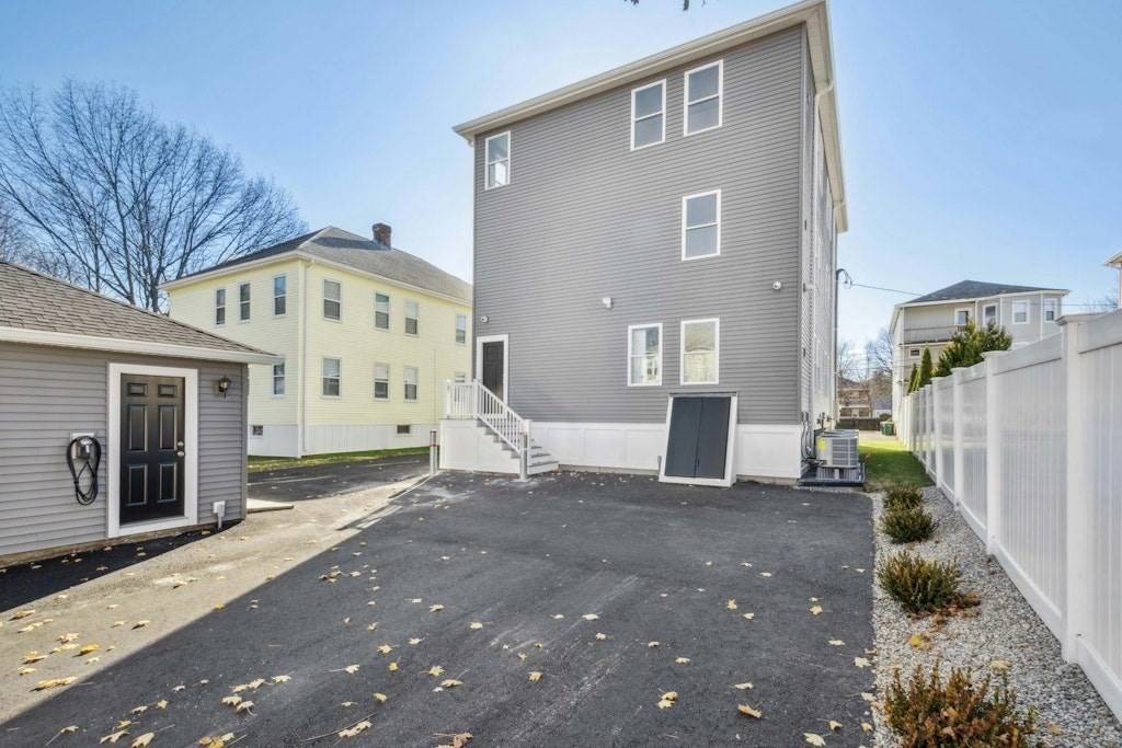 Norwood, MA 02062,34 Saint Joseph Avenue #3