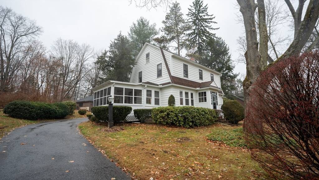 South Hadley, MA 01075,42 Amherst Road