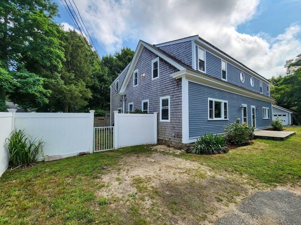 Bourne, MA 02562,44 Washburn St #44