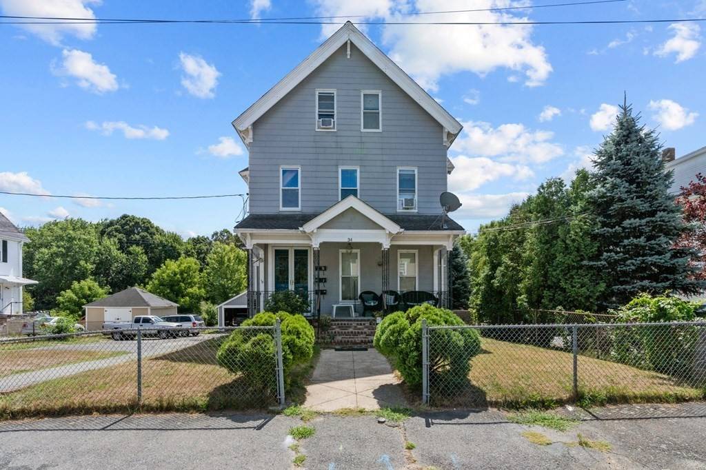 Taunton, MA 02780,34 Myrtle St #3