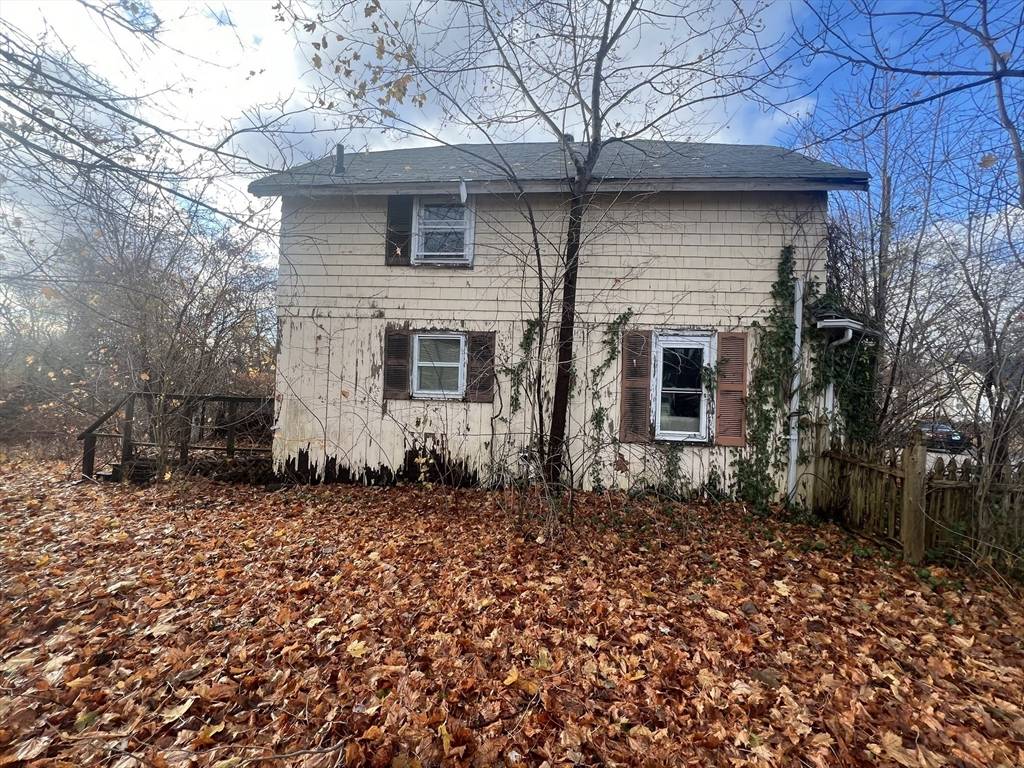 Attleboro, MA 02703,138 Fisher St