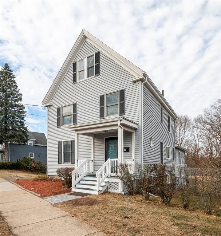 Peabody, MA 01960,17 Lynnfield St