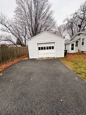 Somerset, MA 02726,719 Pleasant St