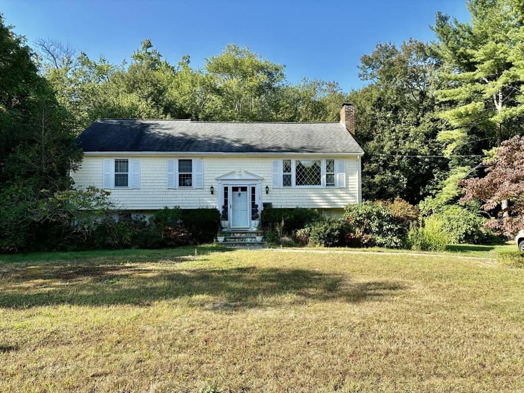 Cohasset, MA 02025,17 Hillside Drive