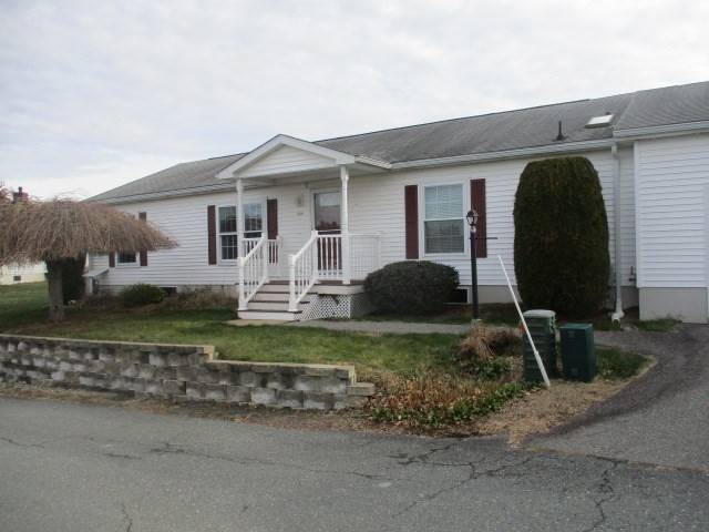 Middleboro, MA 02346,6105 Oak Point Dr.