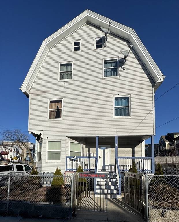 Lynn, MA 01902,11 Bay View Ave #3