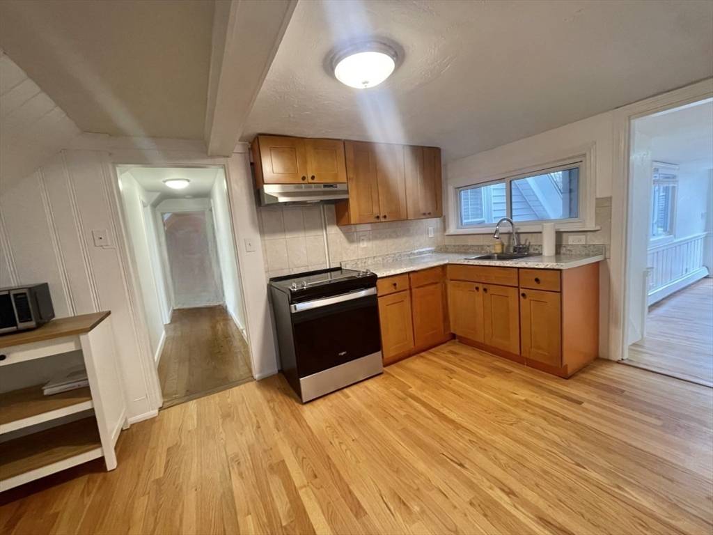 Weymouth, MA 02189,604 East St #2