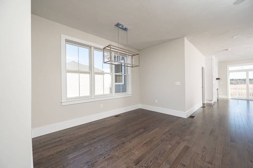 West Bridgewater, MA 02379,58 Metacomet Road #17