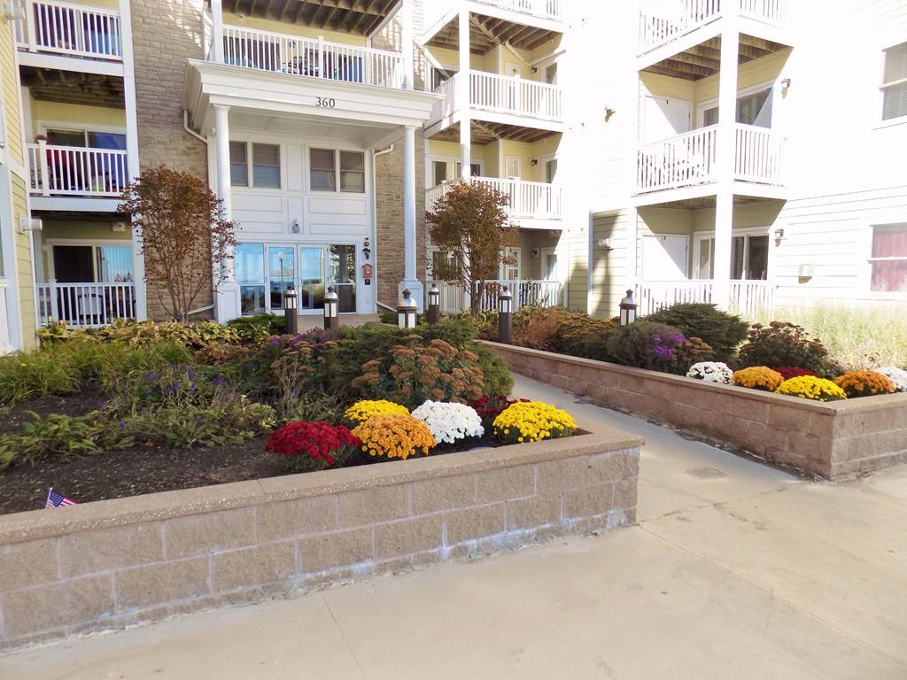 Revere, MA 02151,360 Revere Beach Blvd #114