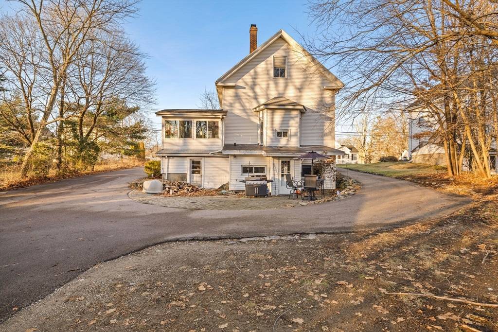 Mansfield, MA 02048,98-100 West St