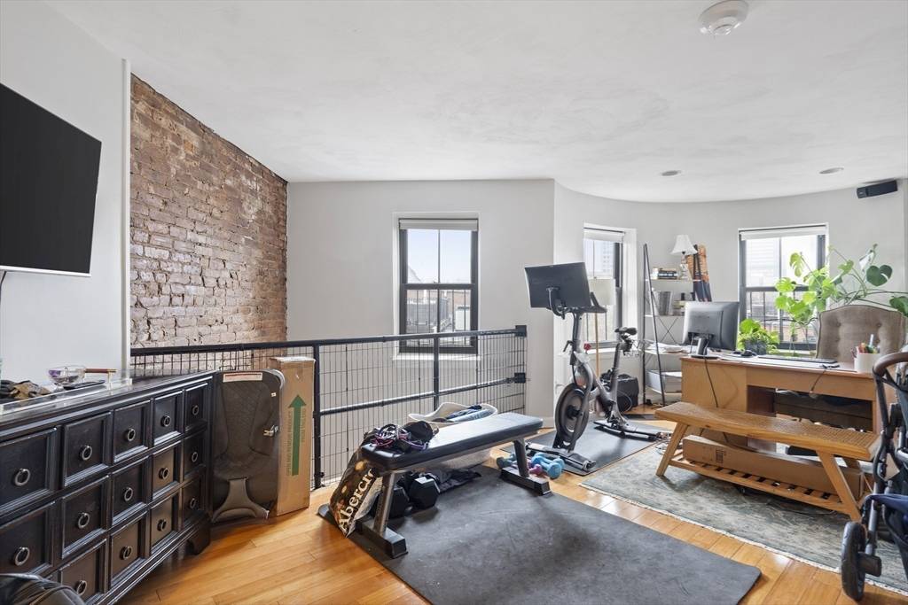 Boston, MA 02210,529 Columbus Ave #24