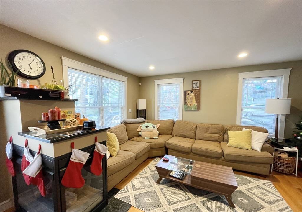 Boston, MA 02120,23 Iroquois #Street