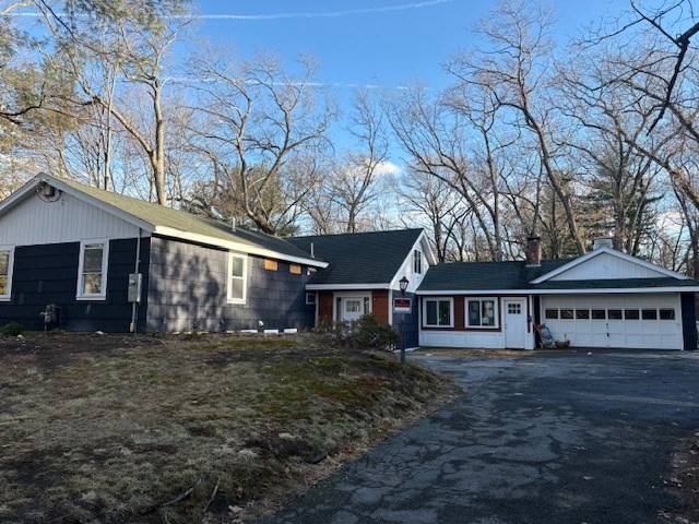 Andover, MA 01810,122 Lowell St