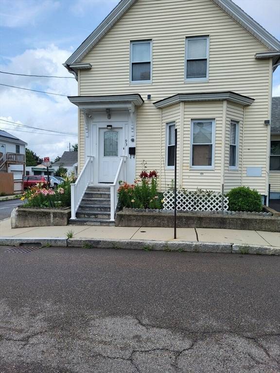 Lowell, MA 01852,93 Blossom St