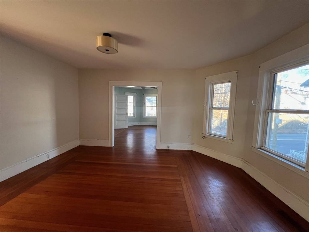 Swampscott, MA 01907,89 Essex Street #2