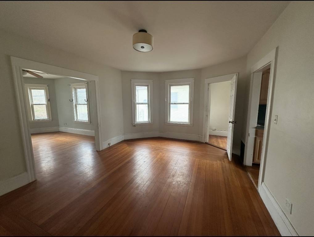 Swampscott, MA 01907,89 Essex Street #2